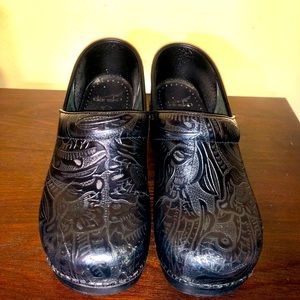 Dansko Woman’s Professional Clog Slip On.  All day support and comfort.  Size 41